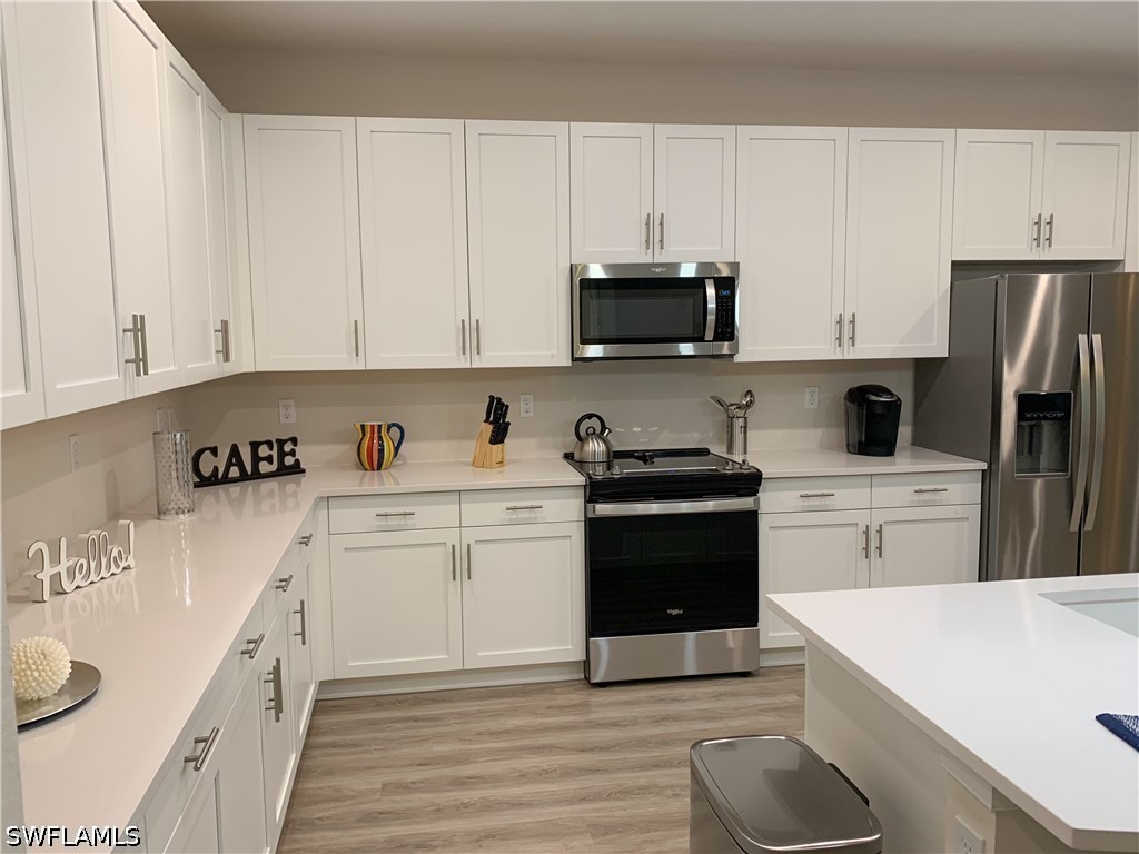 208 Indies Dr E #202 Naples FL 34114 226018489 image3