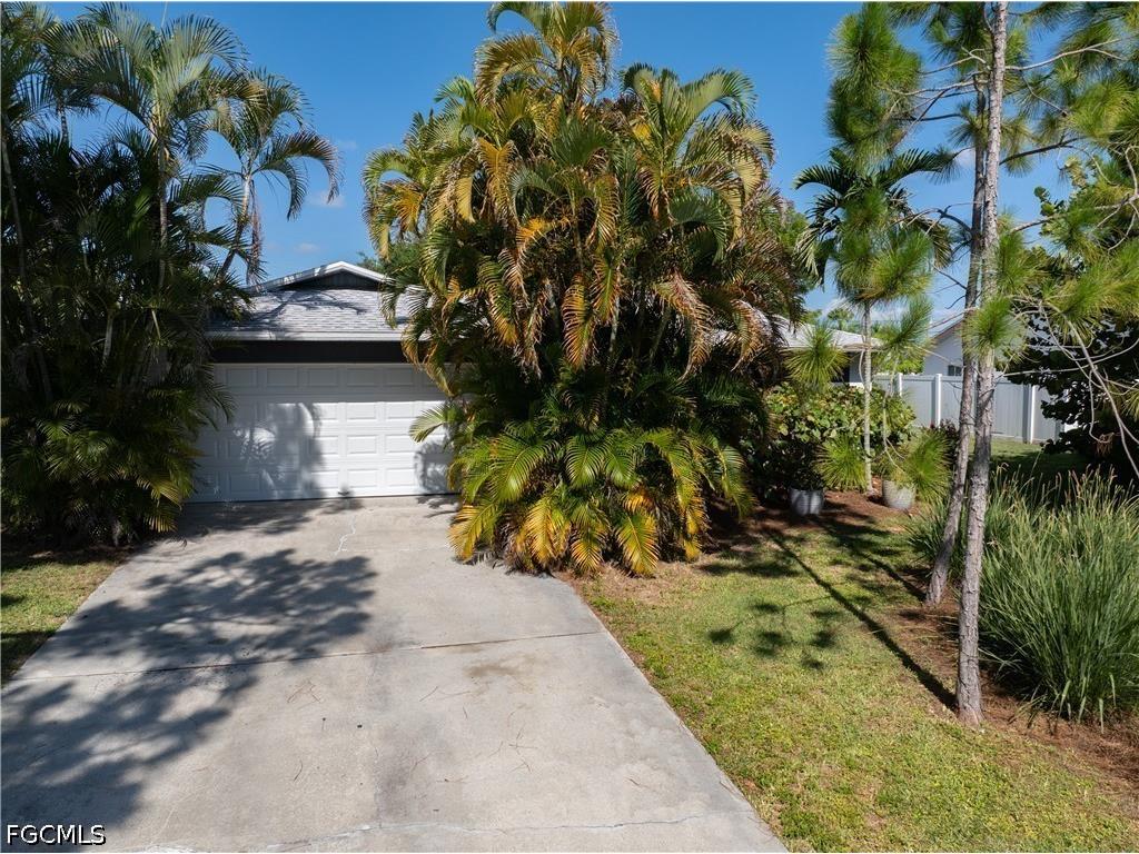 208 NE 9th Avenue Cape Coral FL 33909 2026027389 image1