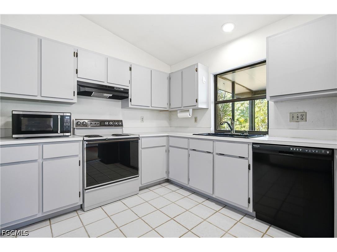 208 NE 9th Avenue Cape Coral FL 33909 2026027389 image12
