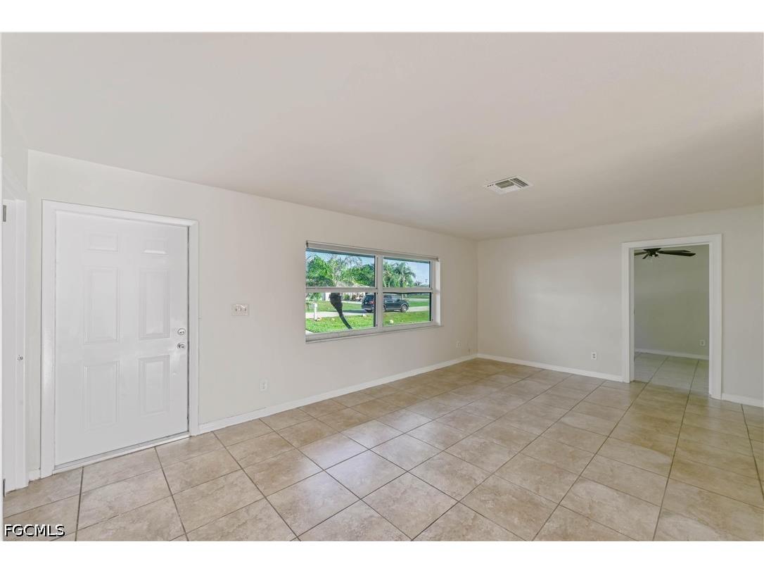 208 Norwich Avenue Lehigh Acres FL 33936 2026016481 image8