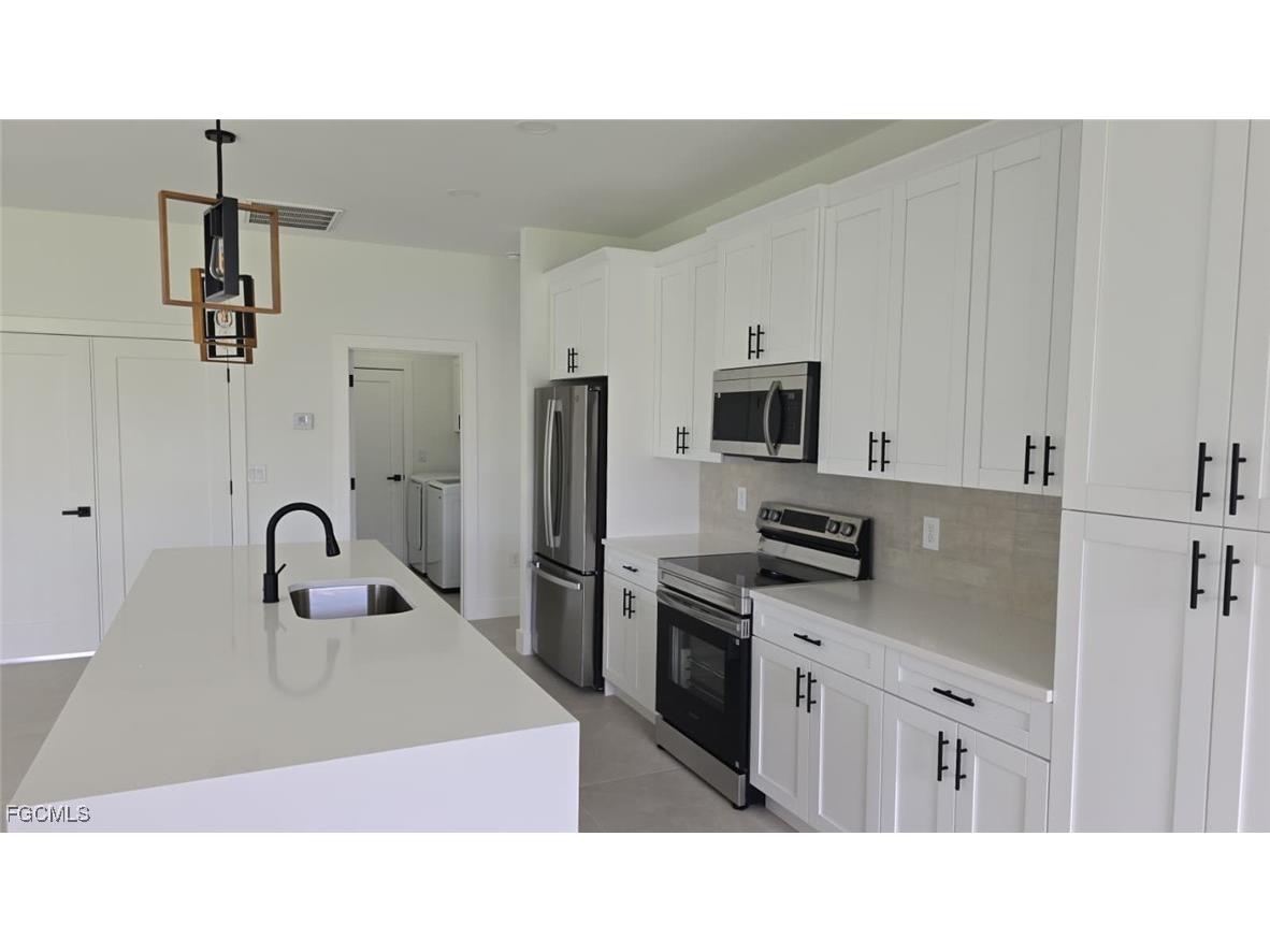 208 Pembroke Street Lehigh Acres FL 33974 2025008797 image11