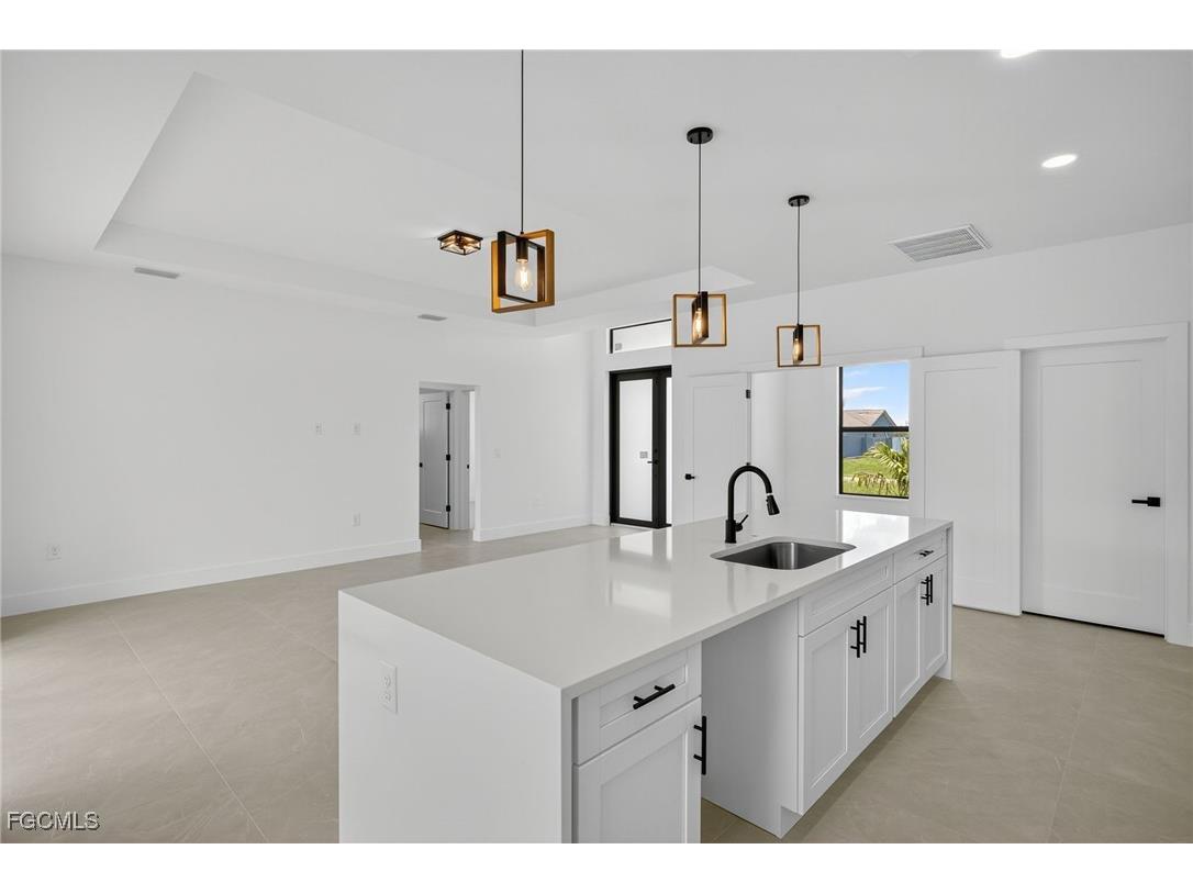 208 Pembroke Street Lehigh Acres FL 33974 2025008797 image13