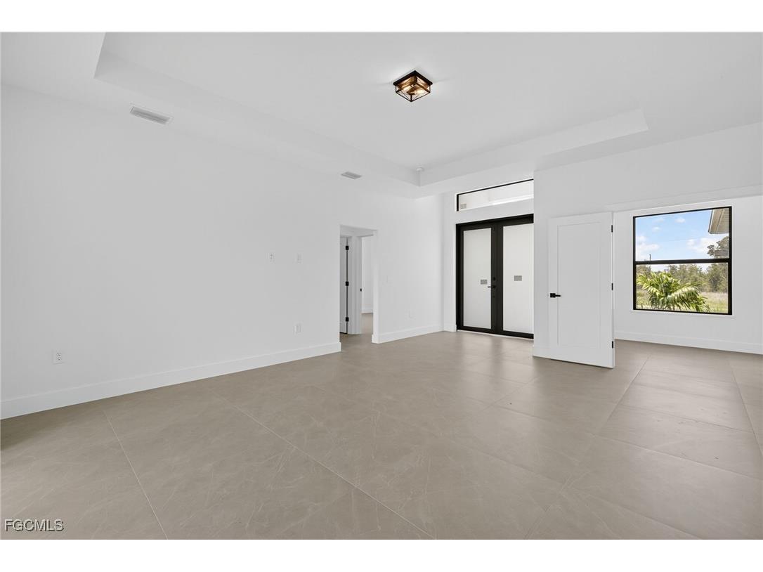 208 Pembroke Street Lehigh Acres FL 33974 2025008797 image3