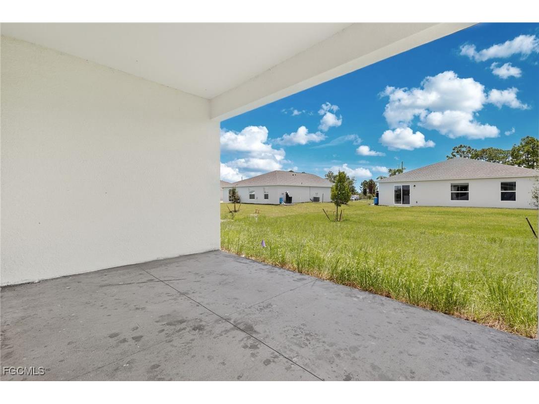 208 Pembroke Street Lehigh Acres FL 33974 2025008797 image31