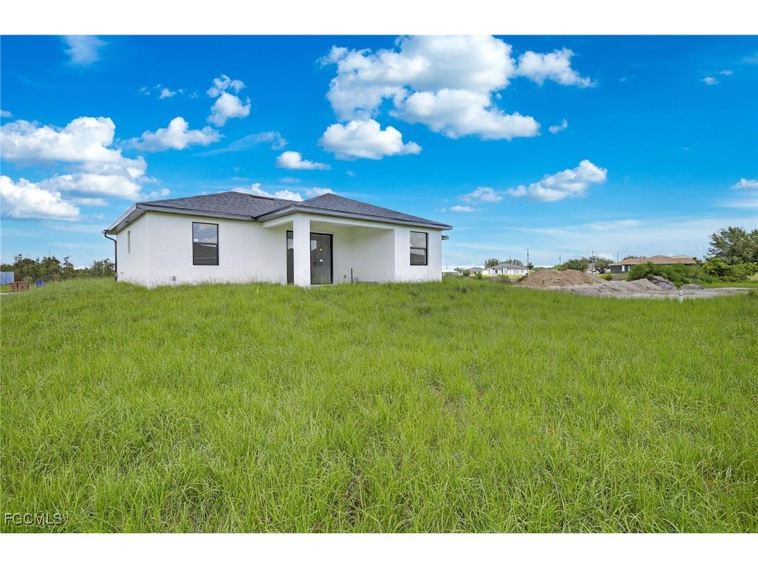 208 Pembroke Street Lehigh Acres FL 33974 2025008797 image33