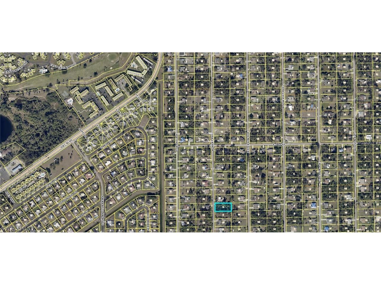 208 Robert Avenue Lehigh Acres FL 33936 224031409 image1