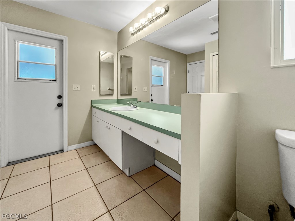 208 SE 17th Street Cape Coral FL 33990 2026010325 image15