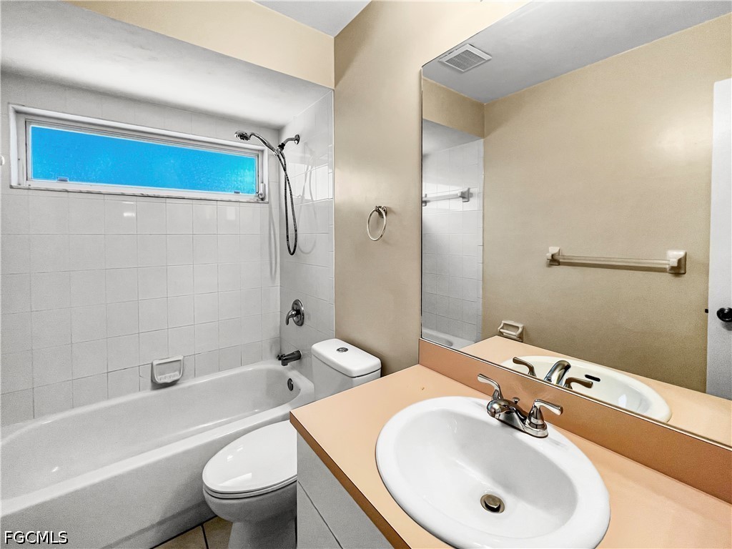208 SE 17th Street Cape Coral FL 33990 2026021724 image22