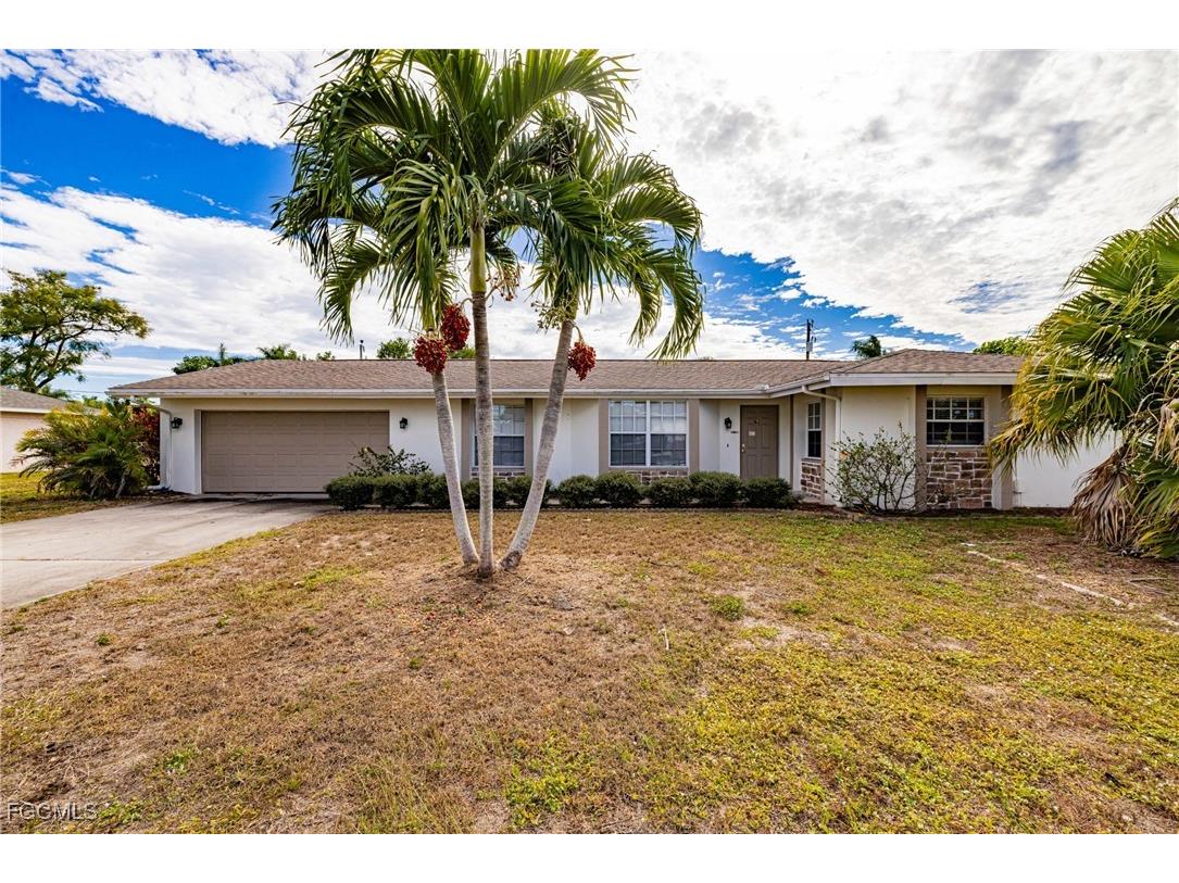 208 SE 43rd Terrace Cape Coral FL 33904 2026003011 image1
