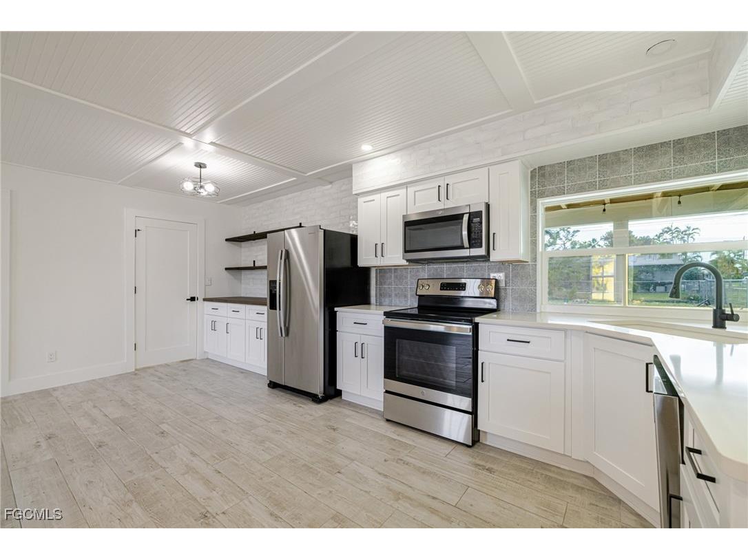 208 SE 43rd Terrace Cape Coral FL 33904 2026003011 image10