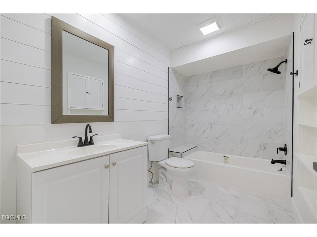 208 SE 43rd Terrace Cape Coral FL 33904 2026003011 image23