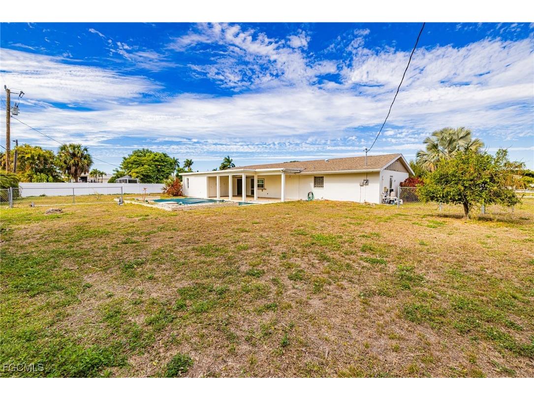 208 SE 43rd Terrace Cape Coral FL 33904 2026003011 image33