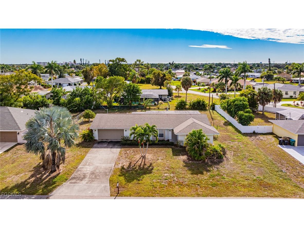 208 SE 43rd Terrace Cape Coral FL 33904 2026003011 image36