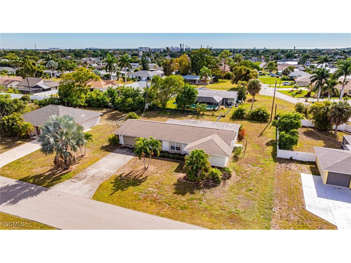 208 SE 43rd Terrace Cape Coral FL 33904 2026003011 image37