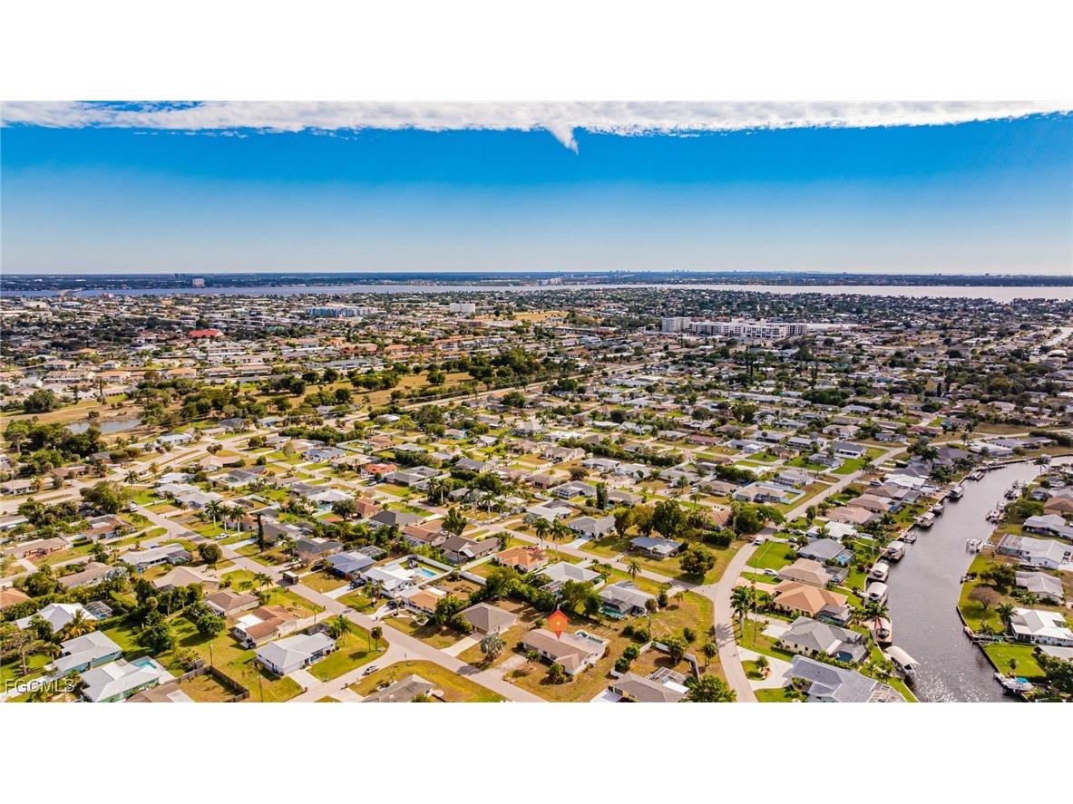 208 SE 43rd Terrace Cape Coral FL 33904 2026003011 image43