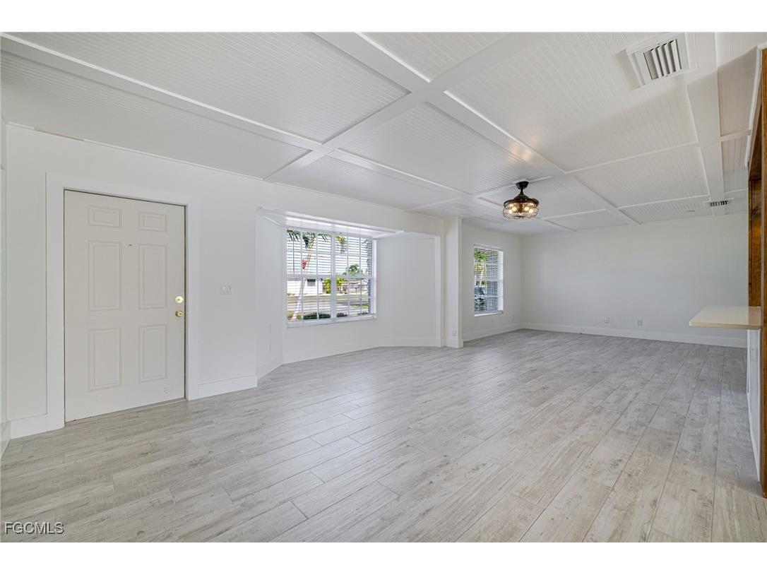 208 SE 43rd Terrace Cape Coral FL 33904 2026003011 image5