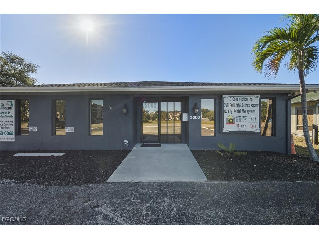 2080 Collier Avenue Fort Myers FL 33901 2025026027 image1