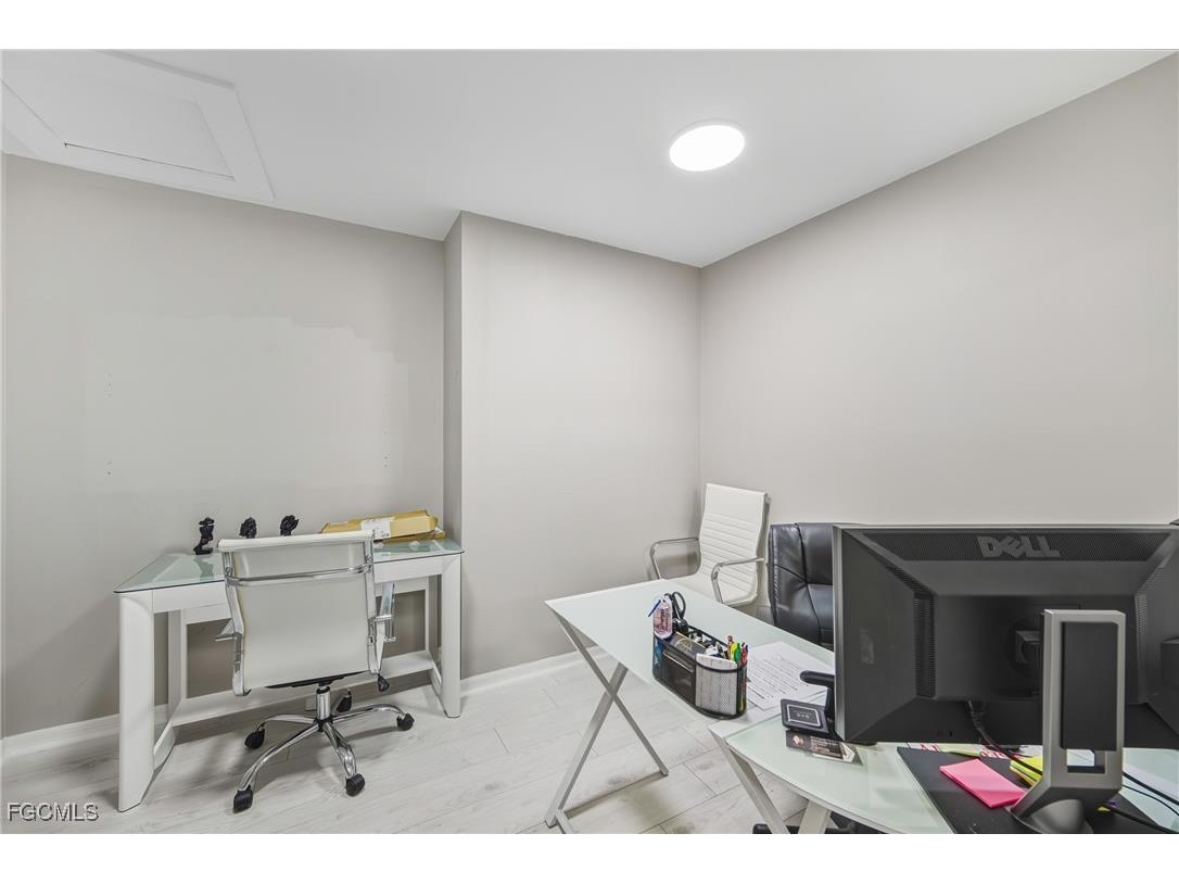 2080 Collier Avenue Fort Myers FL 33901 2025026027 image10