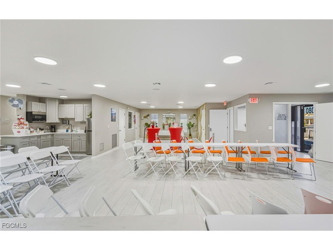 2080 Collier Avenue Fort Myers FL 33901 2025026027 image15