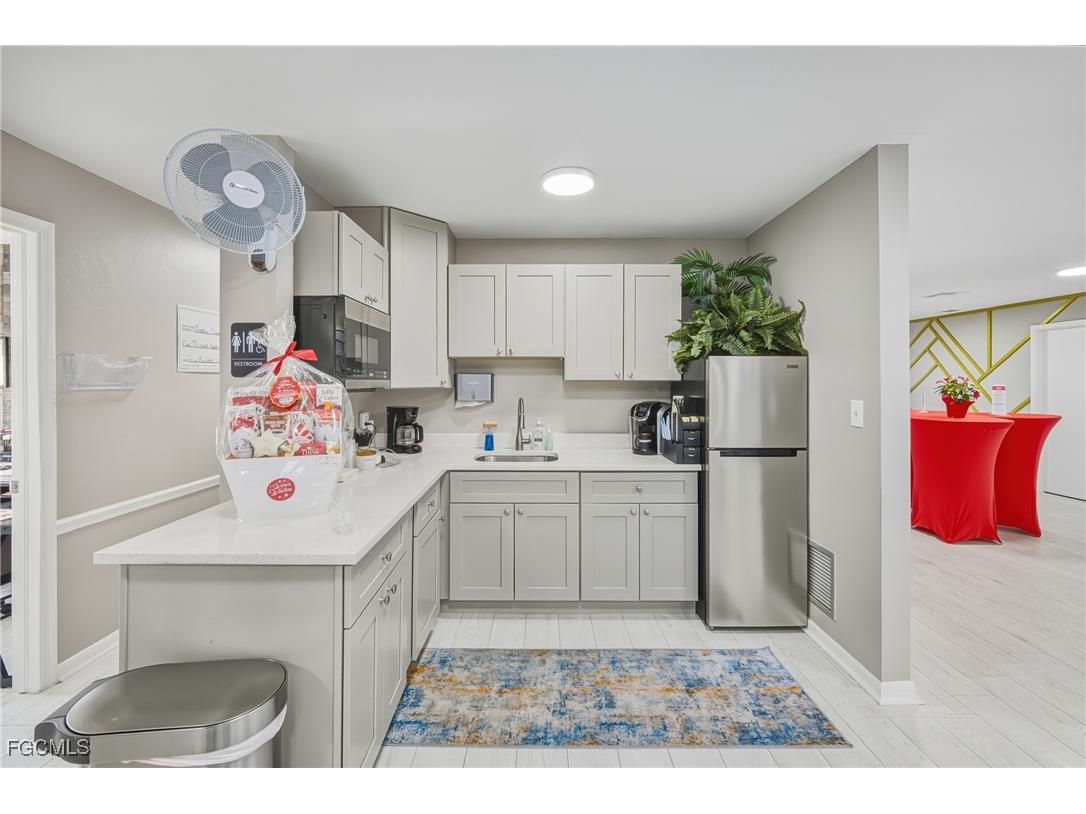 2080 Collier Avenue Fort Myers FL 33901 2025026027 image16