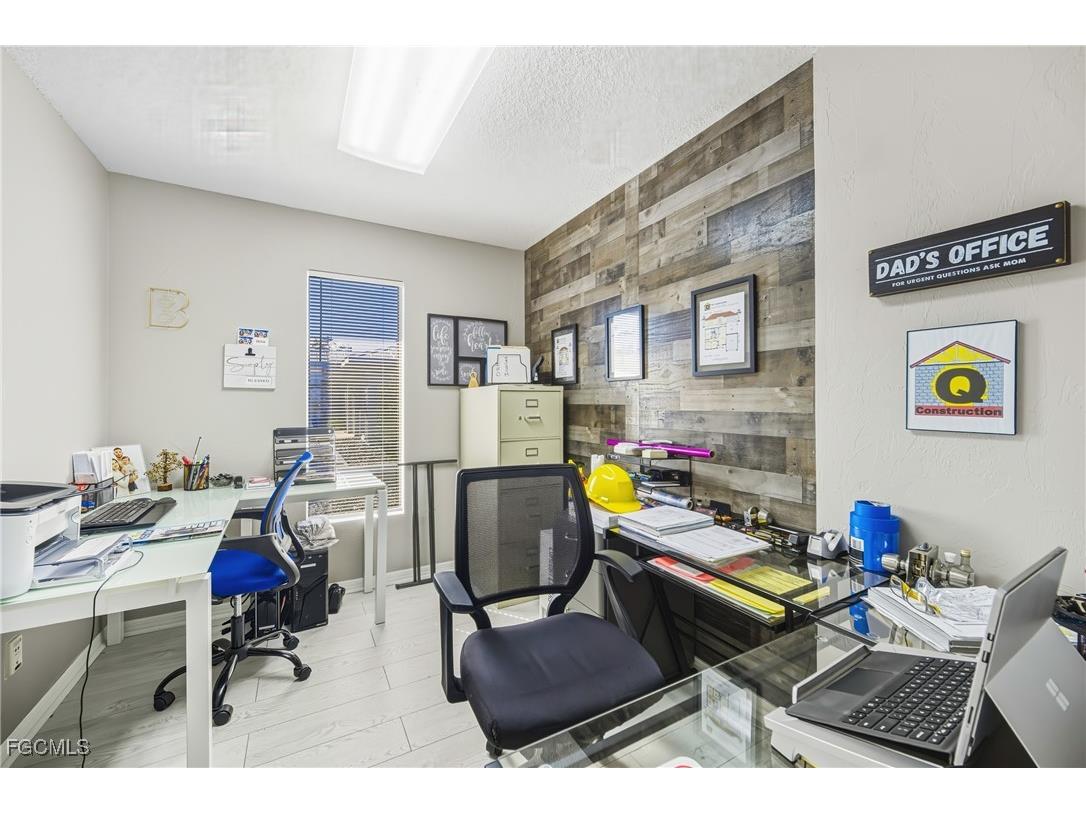 2080 Collier Avenue Fort Myers FL 33901 2025026027 image23