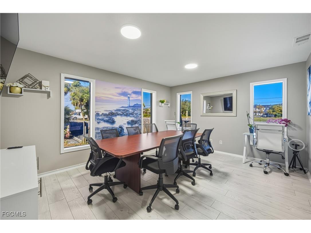 2080 Collier Avenue Fort Myers FL 33901 2025026027 image24