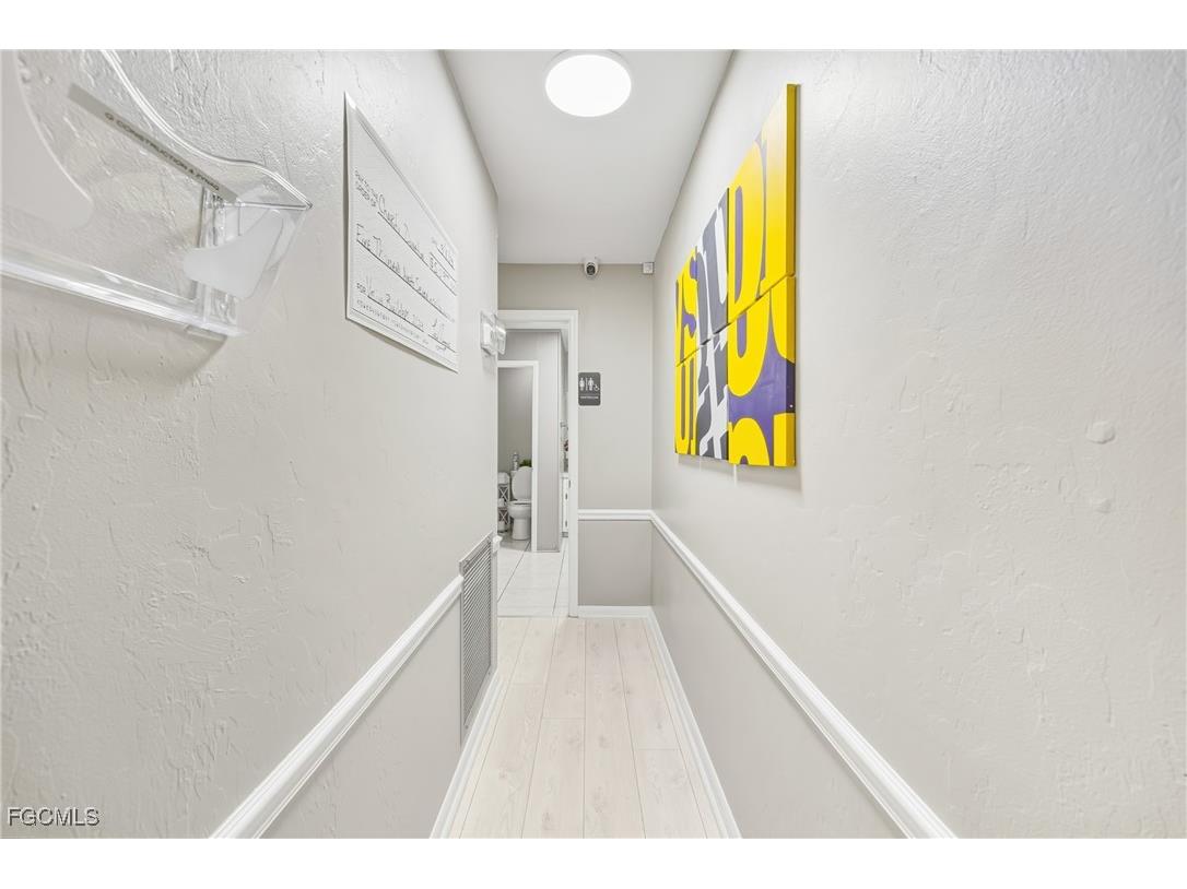 2080 Collier Avenue Fort Myers FL 33901 2025026027 image26