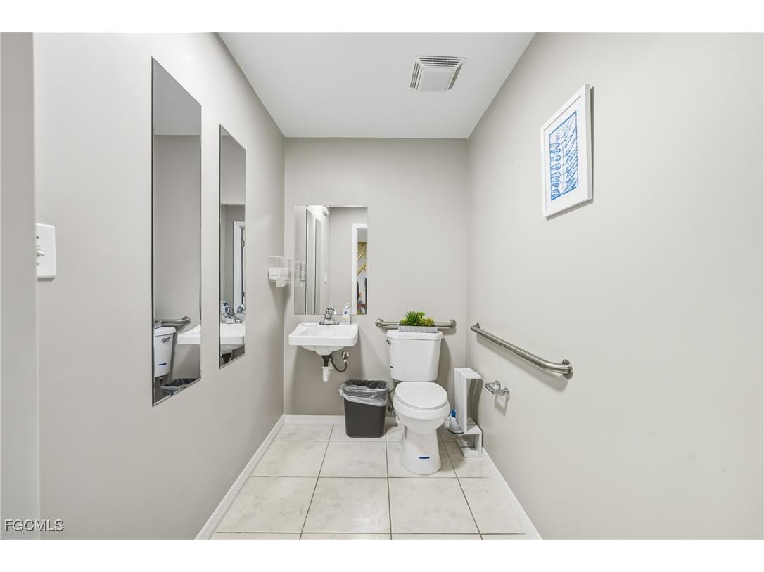 2080 Collier Avenue Fort Myers FL 33901 2025026027 image29