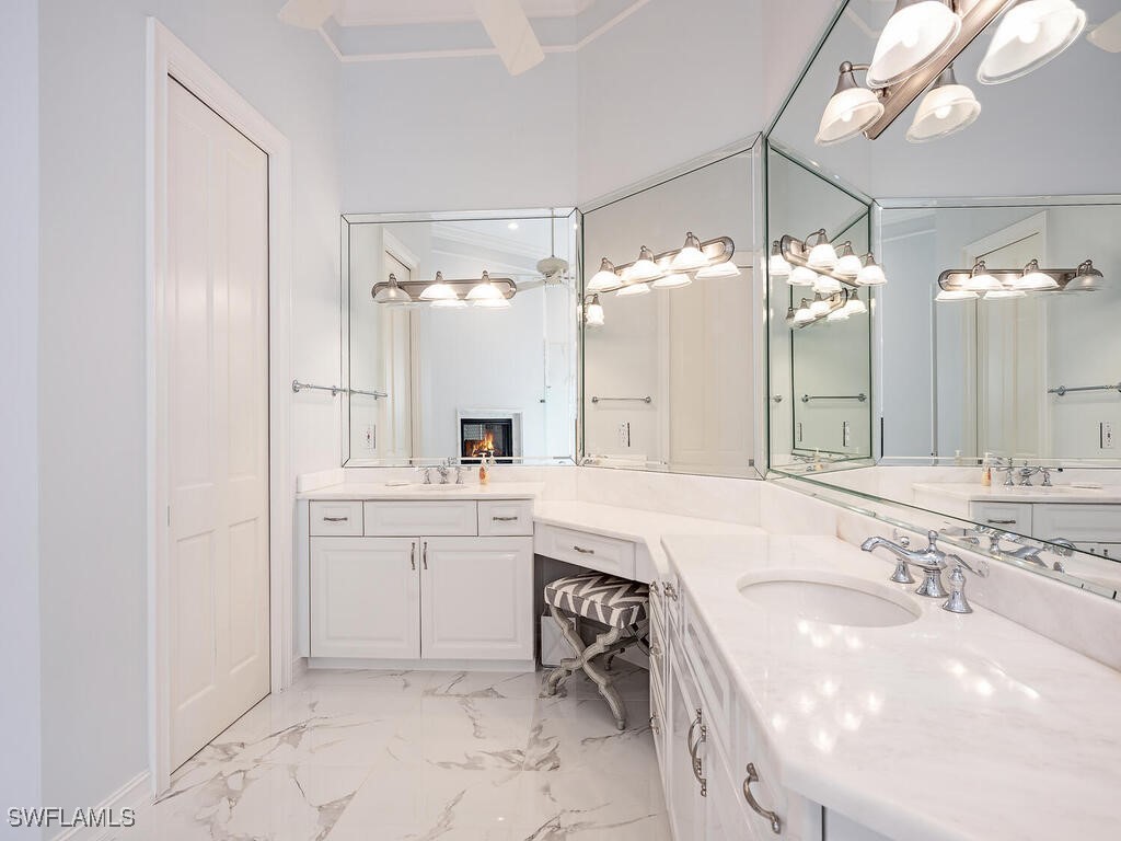 2080 Gordon Drive Naples FL 34102 225075505 image12