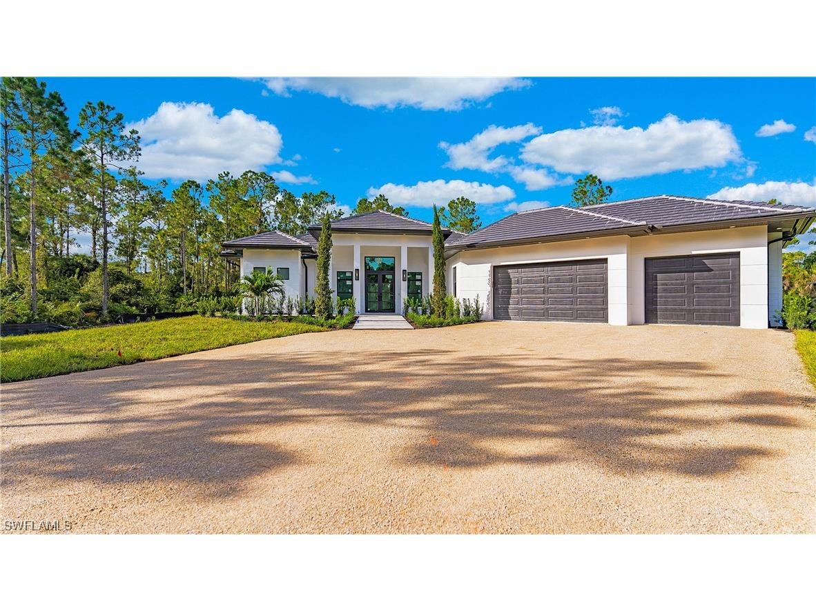 2082 22nd Avenue NE Naples FL 34120 223048184 image1