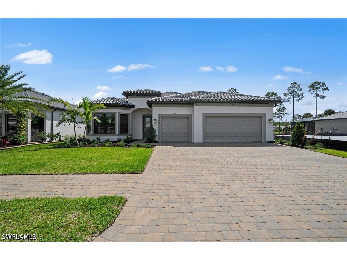 2082 Don Benito Way Naples FL 34120 226017221 image1