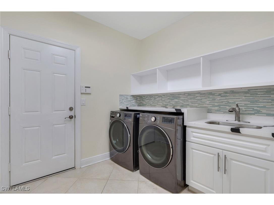 2082 E Tobago Circle Fort Myers FL 33905 225083913 image29