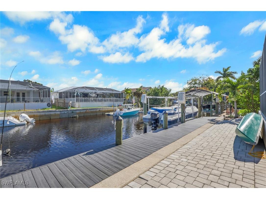 2082 E Tobago Circle Fort Myers FL 33905 225083913 image35