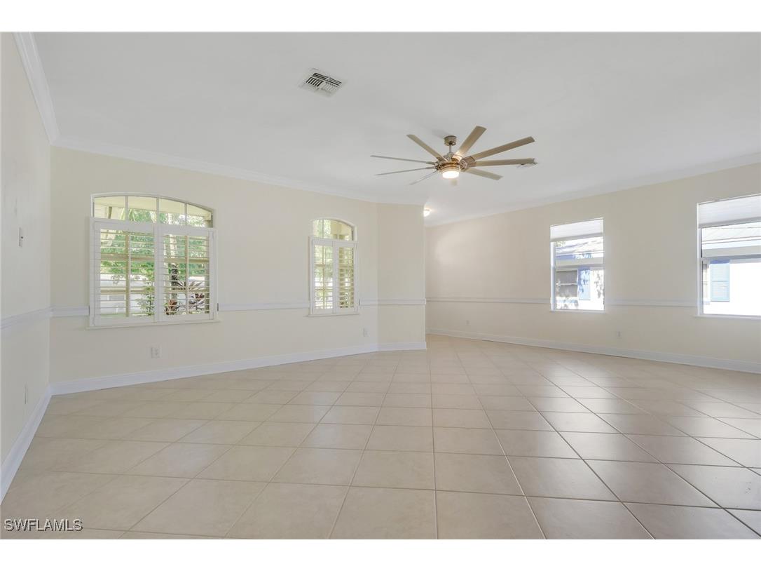 2082 E Tobago Circle Fort Myers FL 33905 225083913 image4