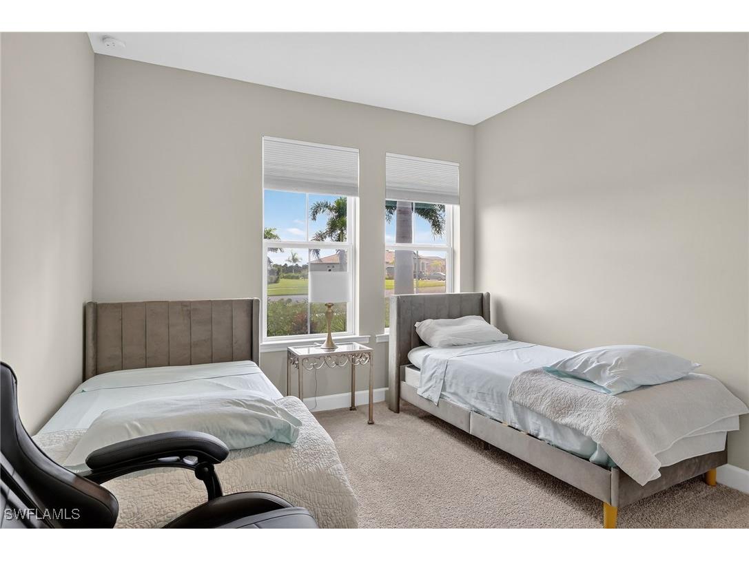 2082 Grove Drive Naples FL 34120 225072395 image27