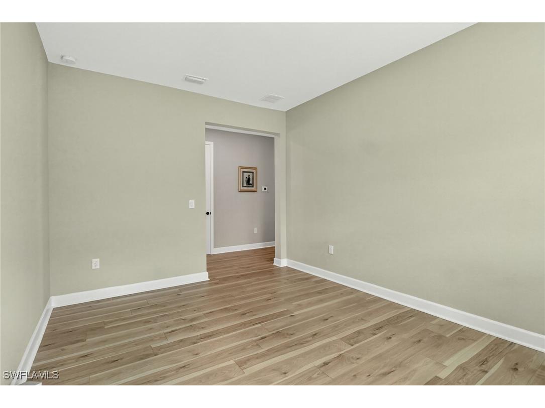 2082 Grove Drive Naples FL 34120 225072395 image30