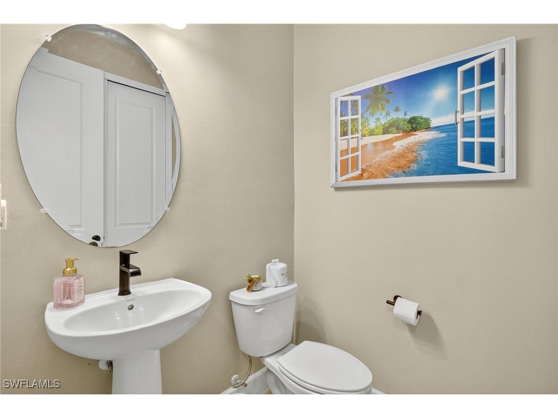 2082 Grove Drive Naples FL 34120 225072395 image31