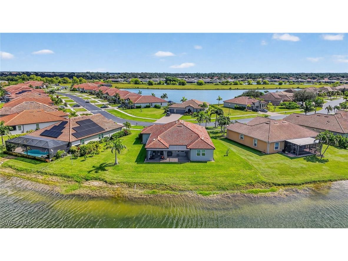 2082 Grove Drive Naples FL 34120 225072395 image45