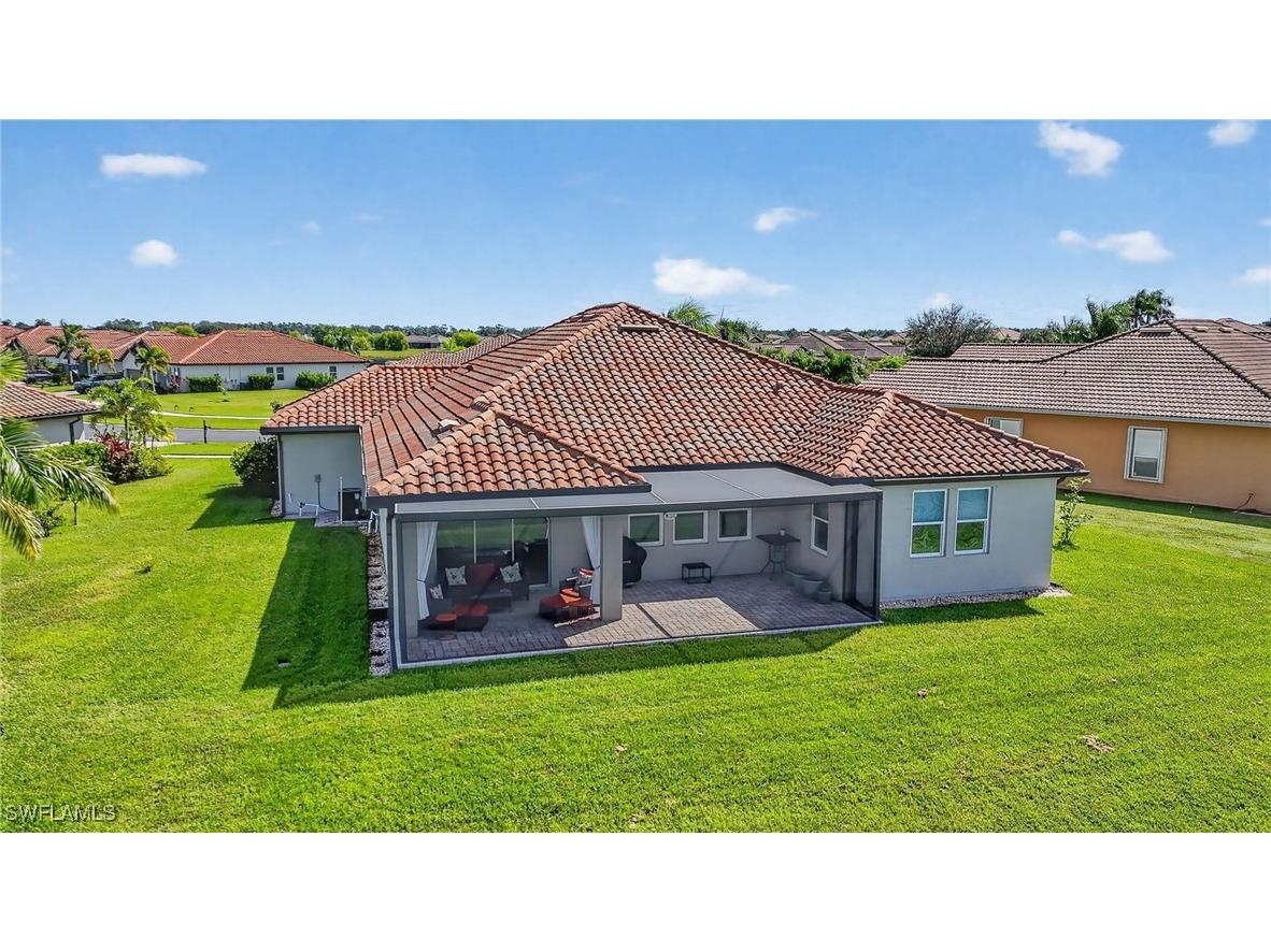 2082 Grove Drive Naples FL 34120 225072395 image47