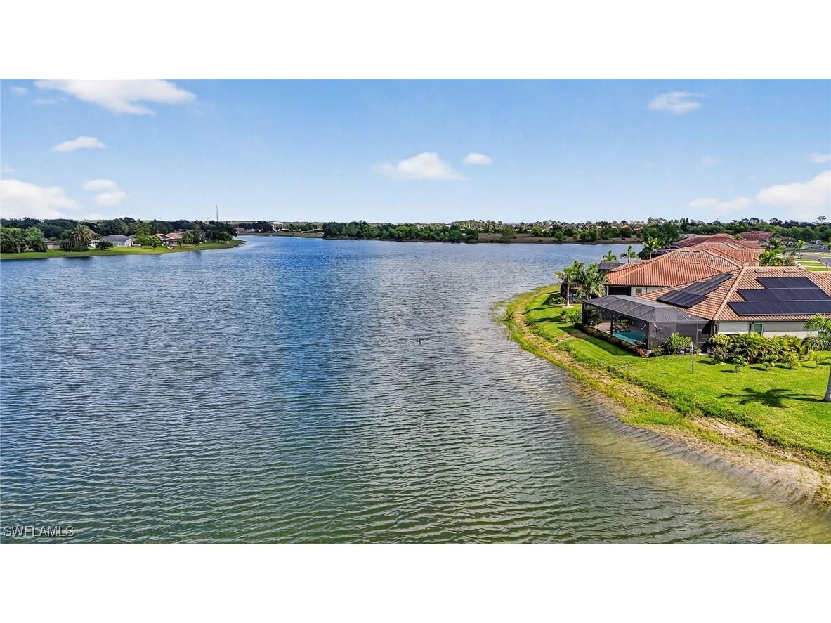 2082 Grove Drive Naples FL 34120 225072395 image50