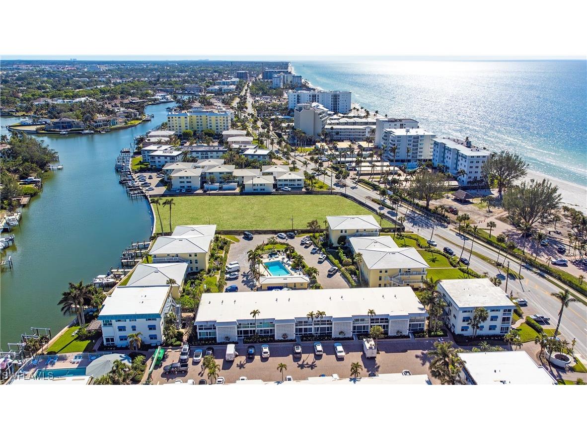 2082 Gulf Shore Boulevard N #111 Naples FL 34102 225075663 image16