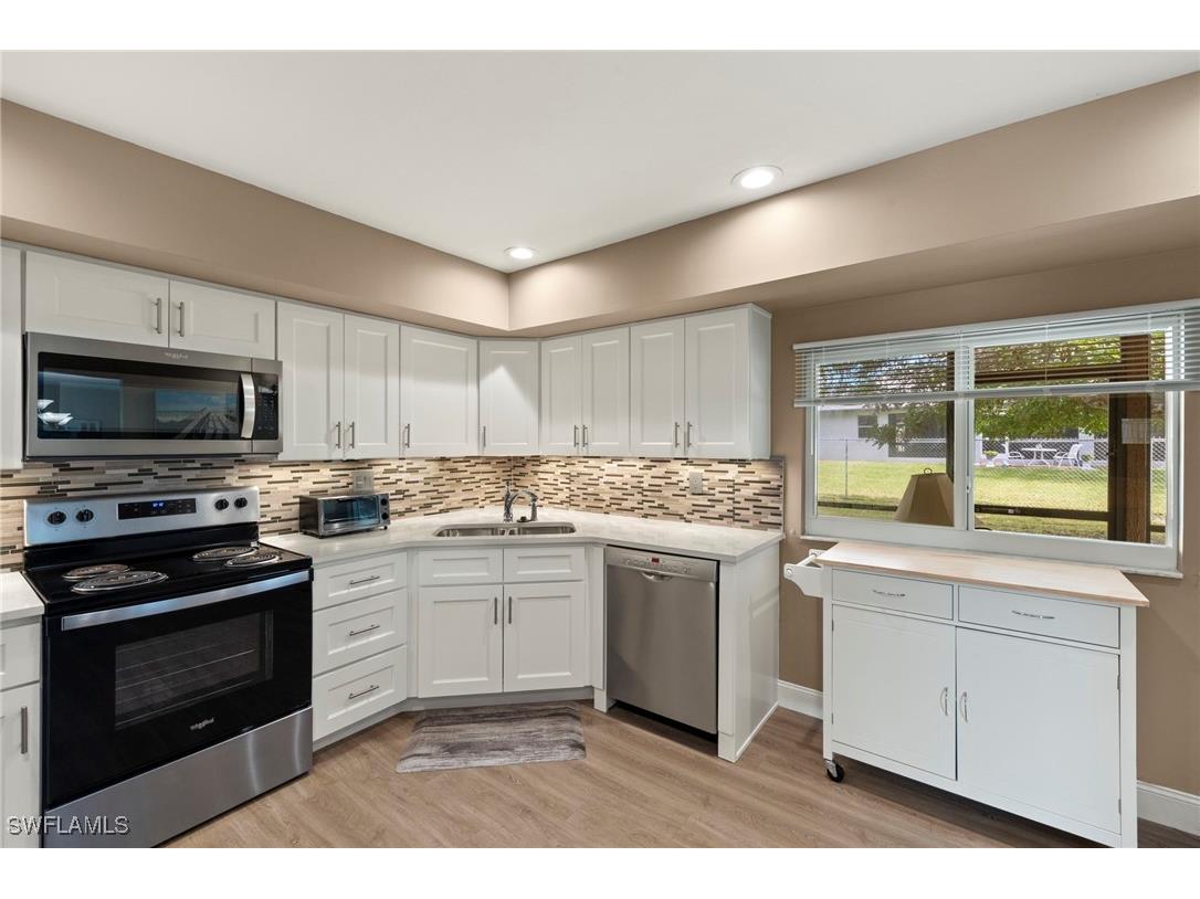 20821 Coconut Drive Estero FL 33928 225074394 image3