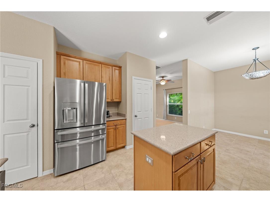 2084 Cape Heather Circle Cape Coral FL 33991 2025026109 image10