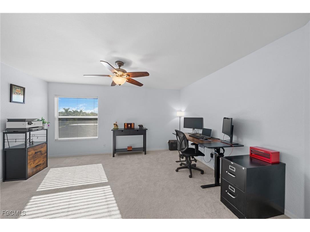 2084 Cape Heather Circle Cape Coral FL 33991 2025026109 image24