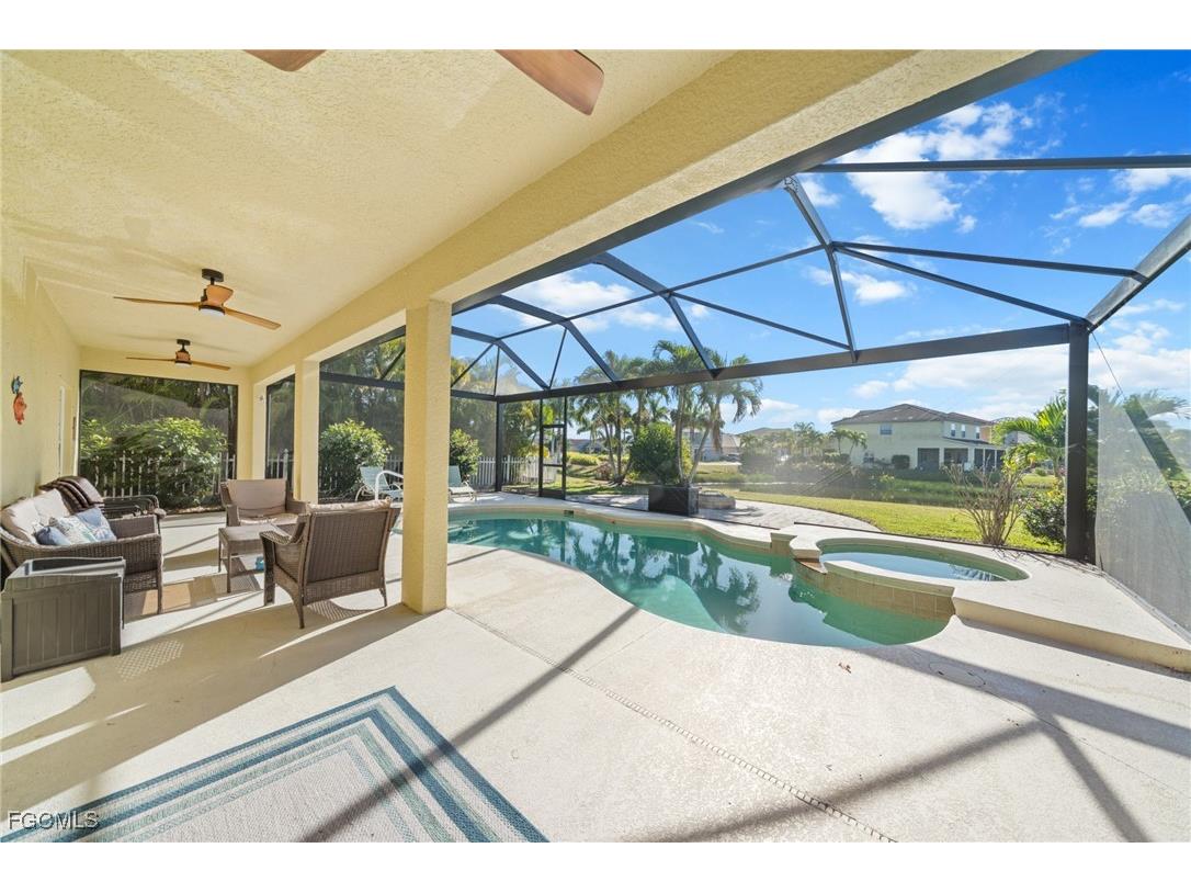 2084 Cape Heather Circle Cape Coral FL 33991 2025026109 image28