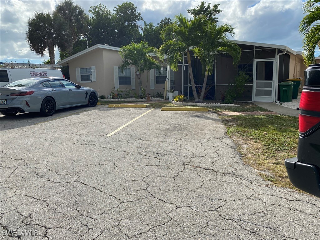 2084 Monroe Avenue Naples FL 34112 226001189 image1