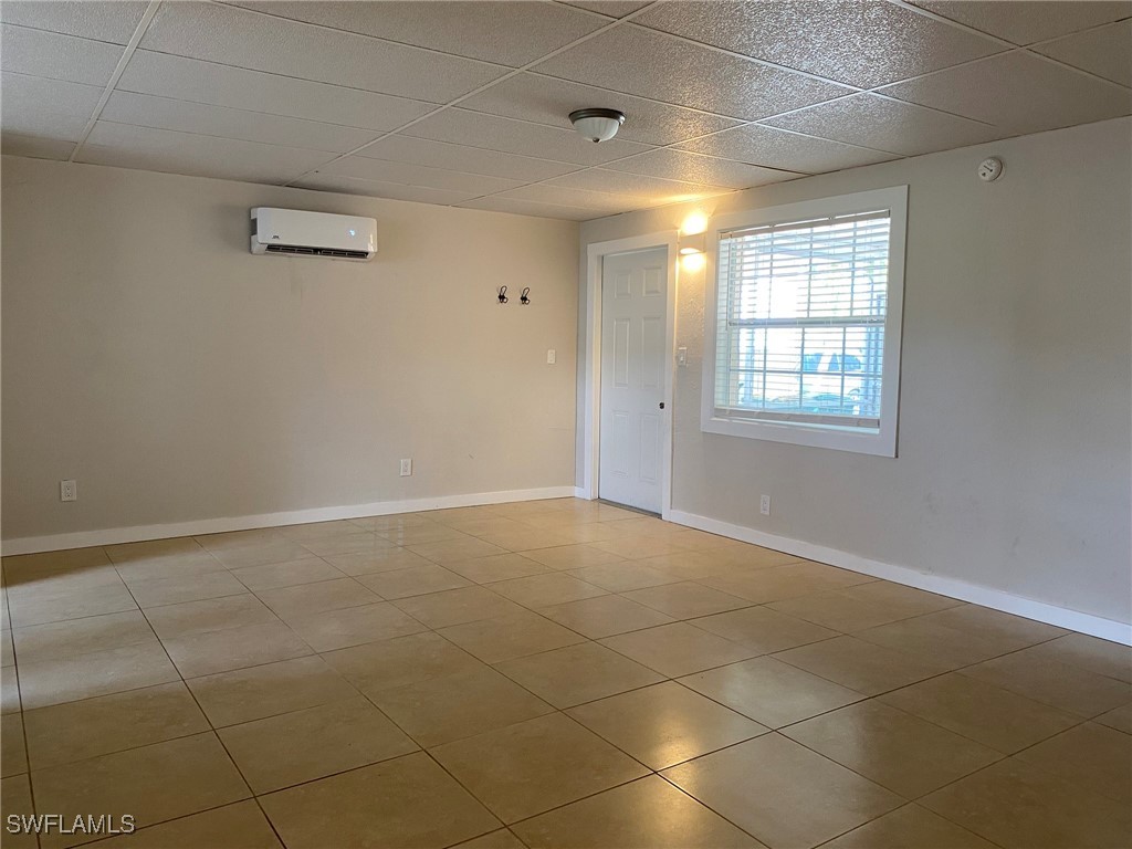 2084 Monroe Avenue Naples FL 34112 226001189 image10