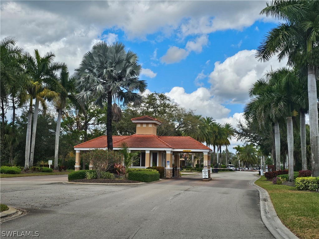 2084 Par Drive Naples FL 34120 226006891 image7