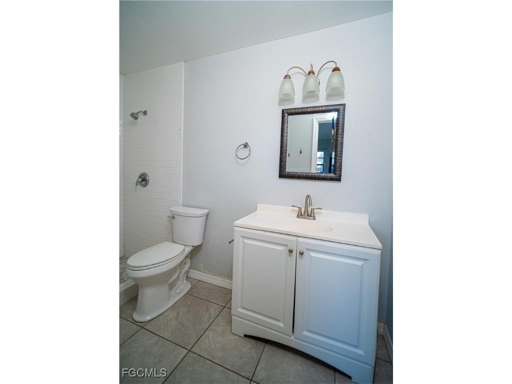 2085 E Tobago Circle Fort Myers FL 33905 2025022112 image10