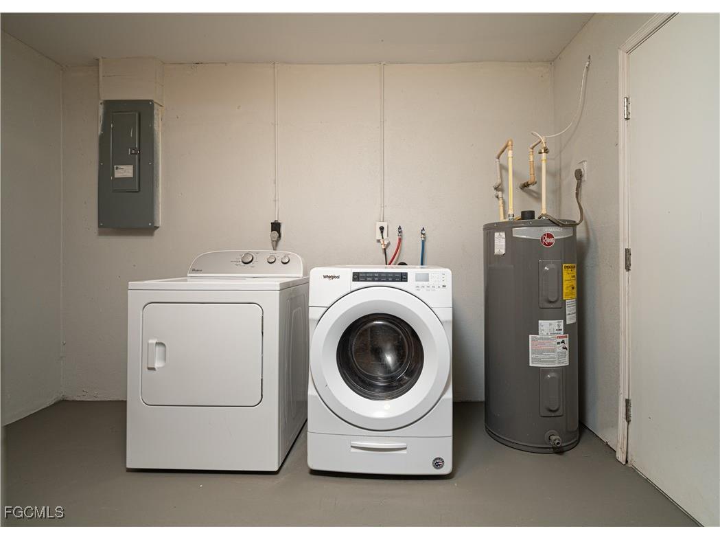 2085 E Tobago Circle Fort Myers FL 33905 2025022112 image12